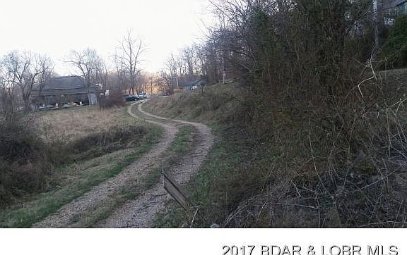2nd image of 210 N Lake St