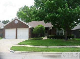 6908 Bernadine St, Watauga, TX 76148