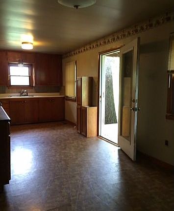 5th image of 328 Toby Springs Dr
