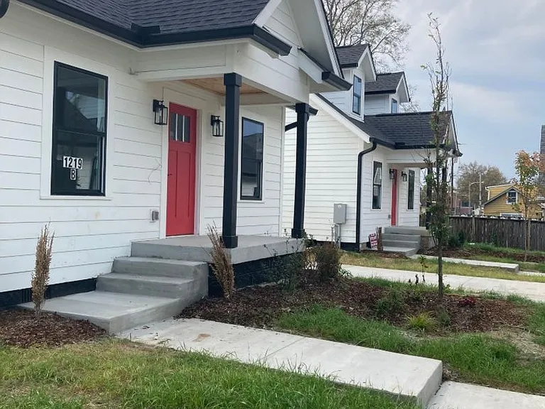 1217A Phillips St — Photo 2
