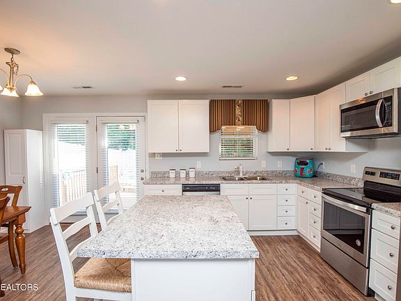 5th image of 6018 Freebird Ln