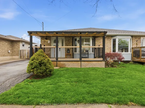81 Commercial St, Welland, ON L3B 5Y8