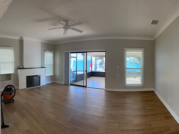 5th image of 3217 Higel Ave