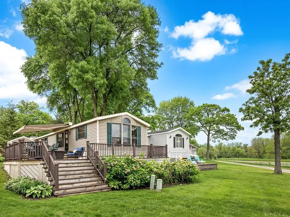 W1325 Spring Grove Road #6, Ripon, WI 54971