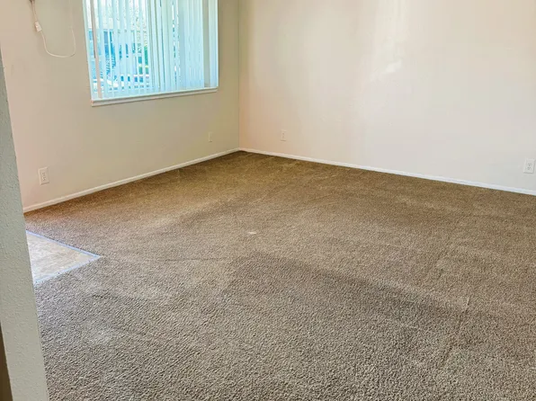 3226 Bell St #14, Sacramento, CA 95821