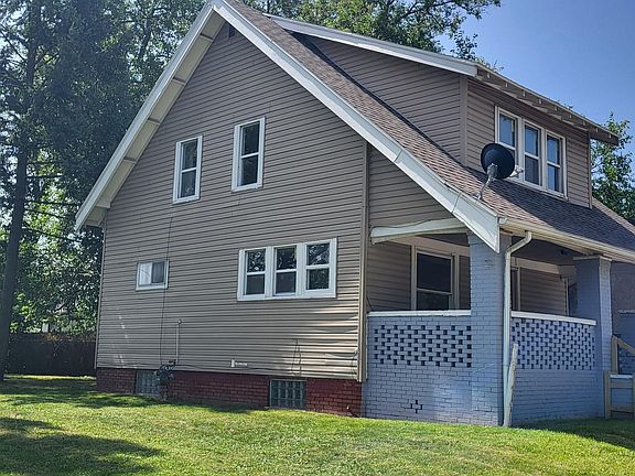 2nd image of 3402 N Detroit Ave