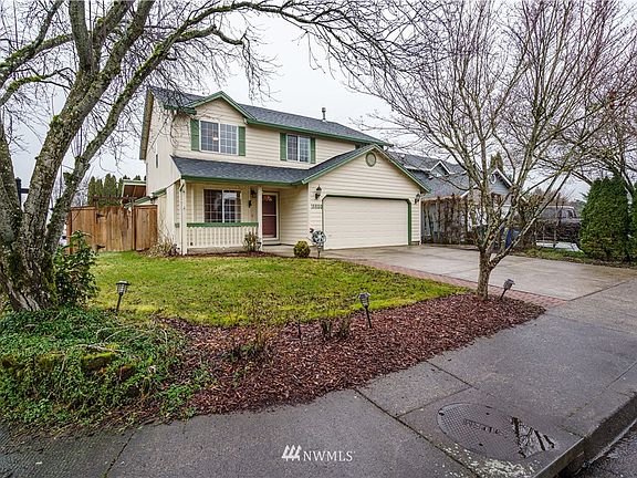 3rd image of 16600 NE 32nd Street S