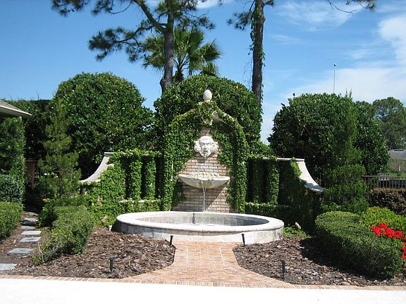Spa with Fountain