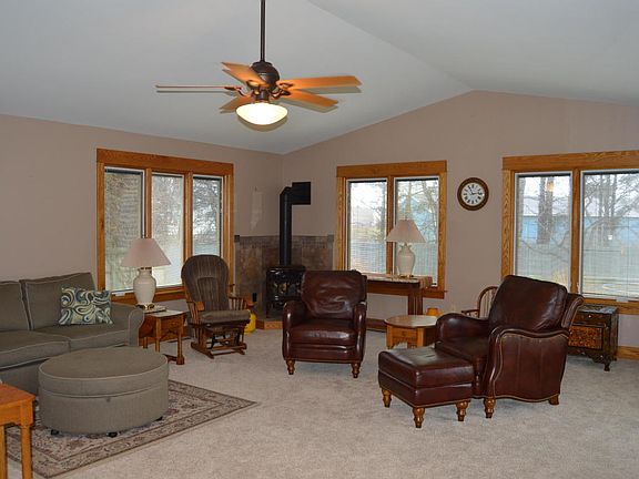 4th image of 1001 Monona Dr
