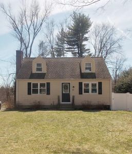 30 Leahey Ave, South Hadley, MA, 01075
