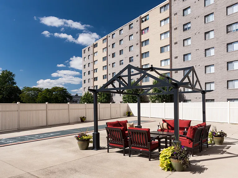 Sky Gate Apartments — Photo 17