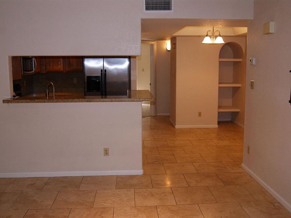 1st image of 1025 E Highland Ave Unit 11