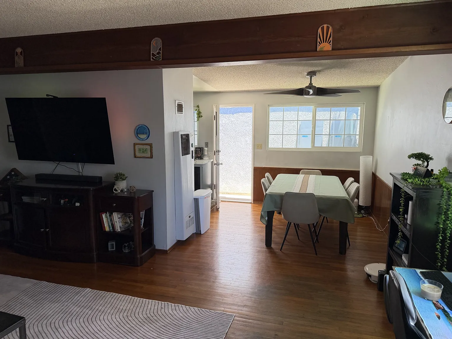 3 bed, 1082 sqft, $1,450 — Photo 2