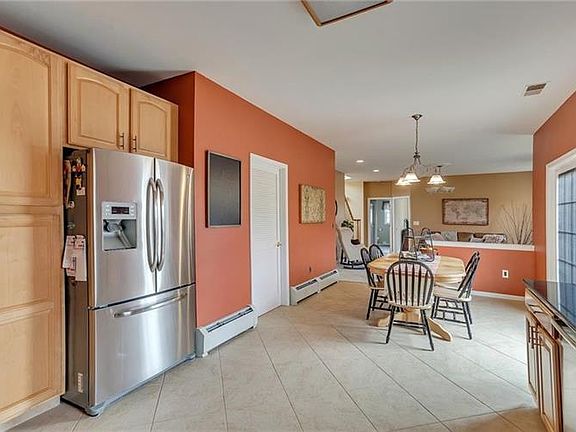 4th image of 2104 Patriots Ct