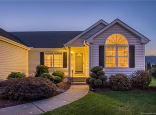 141 Greenview Ter, Middletown, CT 06457