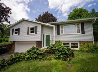 2138 Native Pl, Cottage Grove, WI 53527