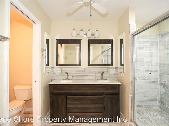 3rd image of 1703 SE 8th St