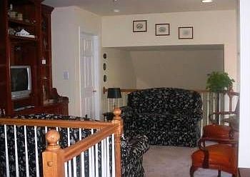 3rd image of 172 Exmoor Ct
