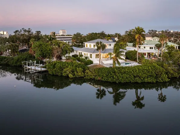 1718 Bay St, Sarasota, FL 34236