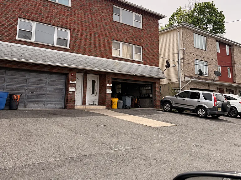 183 Battaglia Ln #2 — Photo 1