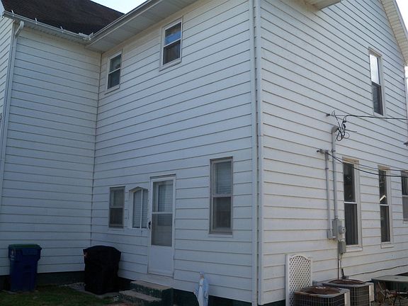 5th image of 519 Elm St