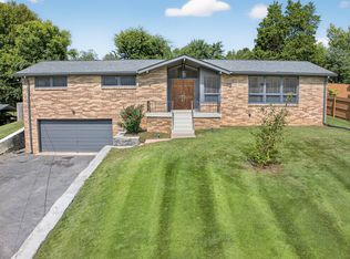 1319 Winthorne Dr, Nashville, TN 37217