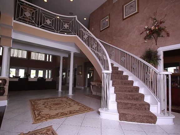 2nd image of 7994 Green Lake Dr