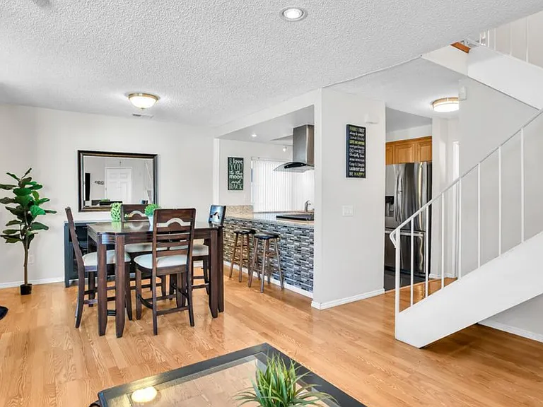 720 Matthisen Cir — Photo 7