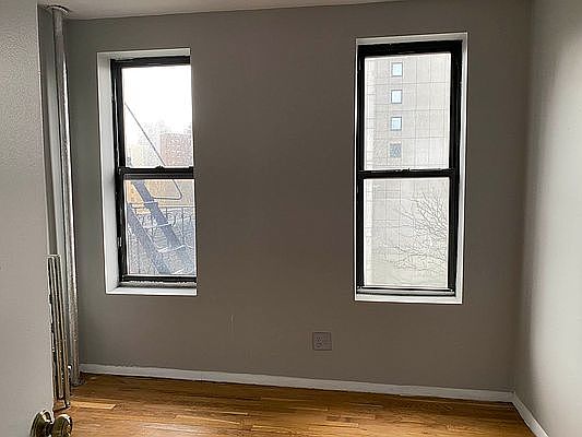5th image of 102 E 103rd St APT 19
