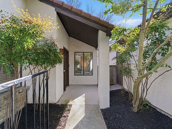 2nd image of 18040 Midway Rd APT 247