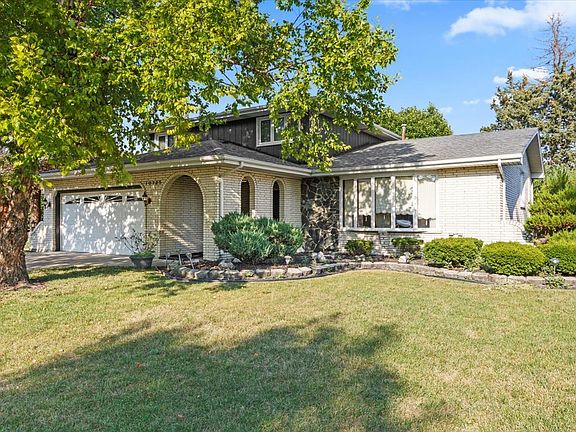 2nd image of 10725 S Meadow Ln