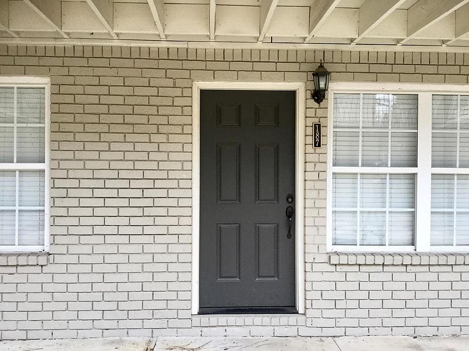 1st image of 1802 Jackson Ave W APT 187