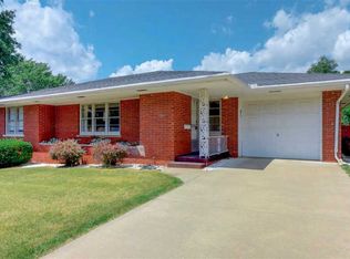 1311 Arthur St, Pekin, IL 61554