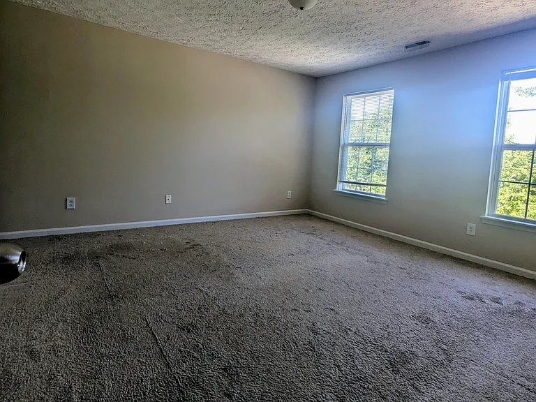 1806 Raj Dr — Photo 12