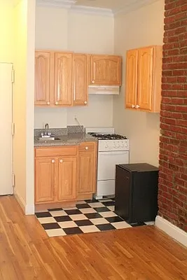 Rented by FirstService Realty (legacy) | media 5