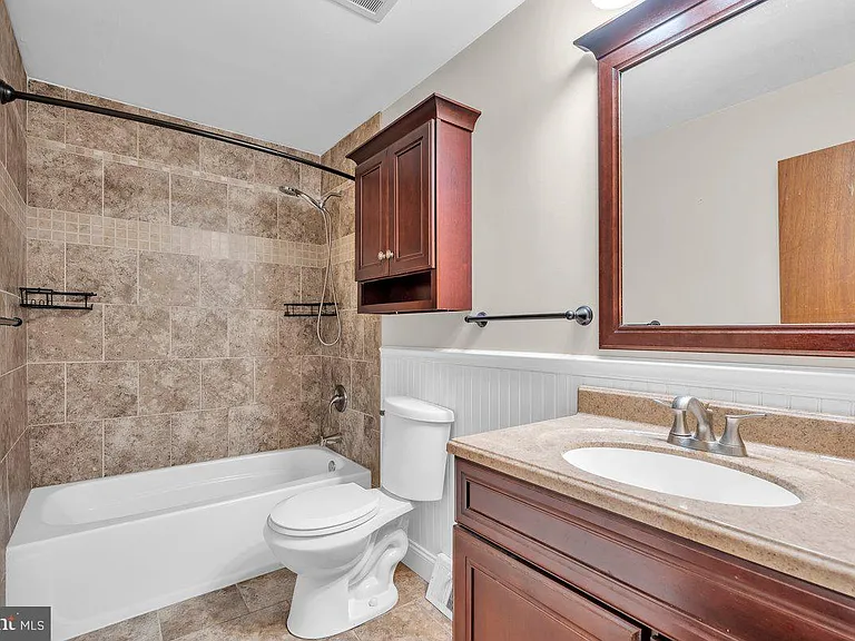 3639 Gaul St — Photo 17