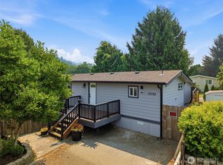 15722 52nd Street E #11, Sumner, WA 98390