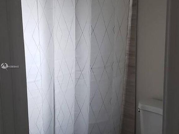 5th image of 5530 N Miami Ave #5530