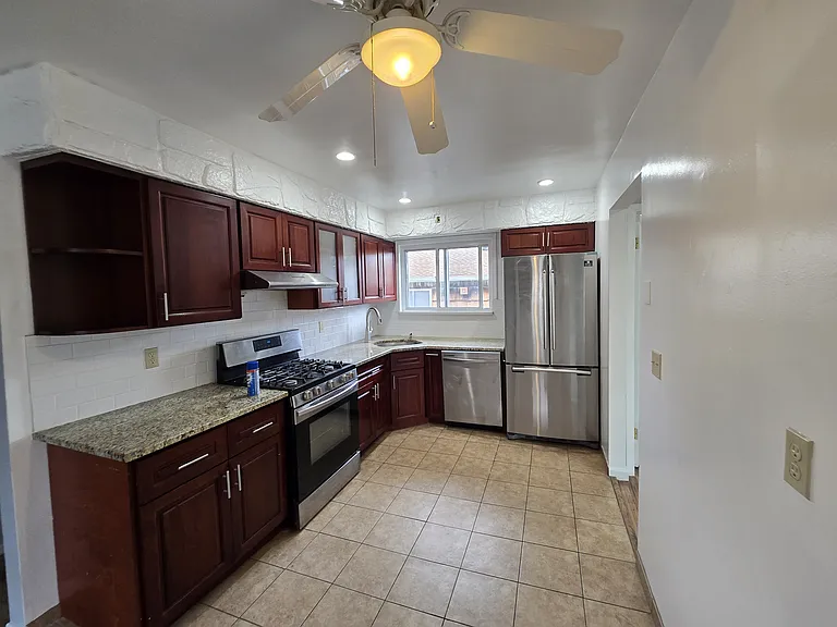 37 E Stroud Ave #B — Photo 7