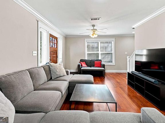 4th image of 1035 Barnett Shoals Rd APT 452