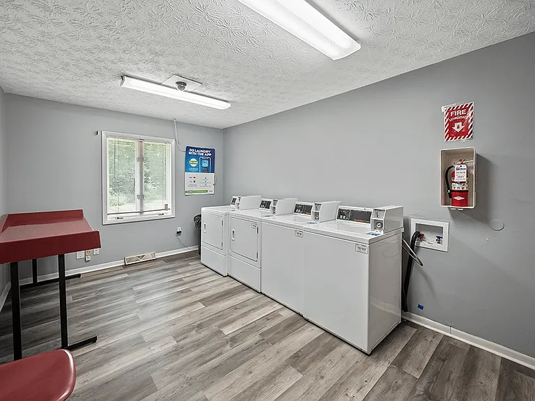 Laundry Facility at Ardsley Ridge