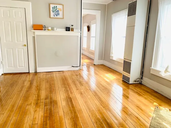 213-213 W Manchester St #215, Lowell, MA 01852