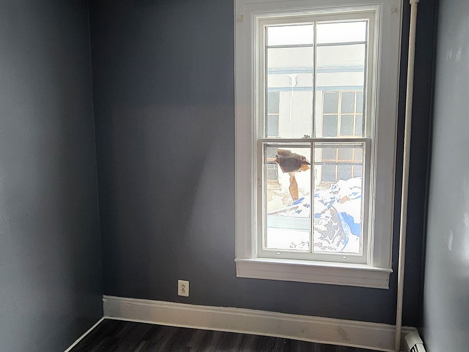 1st image of 399 5th Ave Floor 1