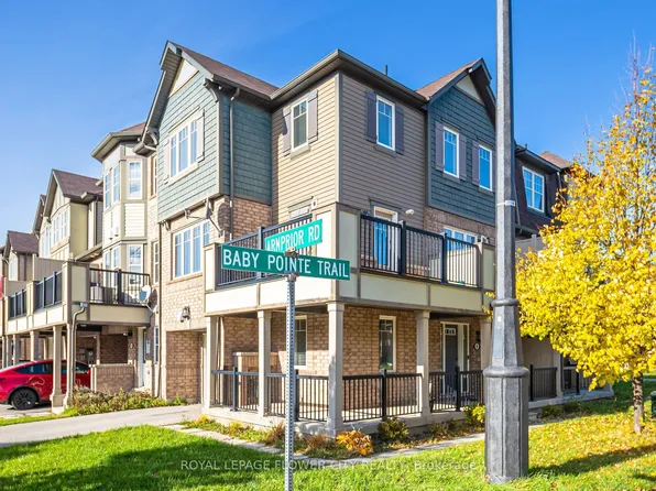 6 Baby Pointe Trl, Brampton, ON L7A 0W1