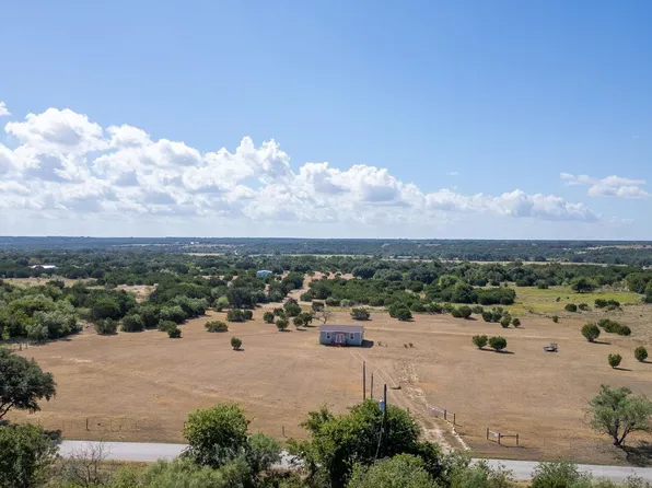 10381 CR 200, Bertram, TX 78605