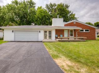 620 Cherry St, Waukee, IA 50263