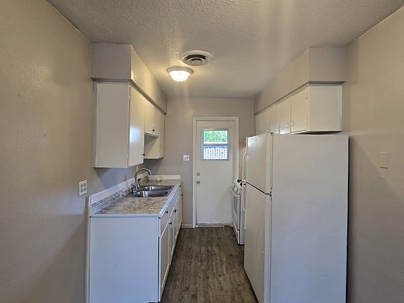 3rd image of 1244 N Millbrook Ave #C