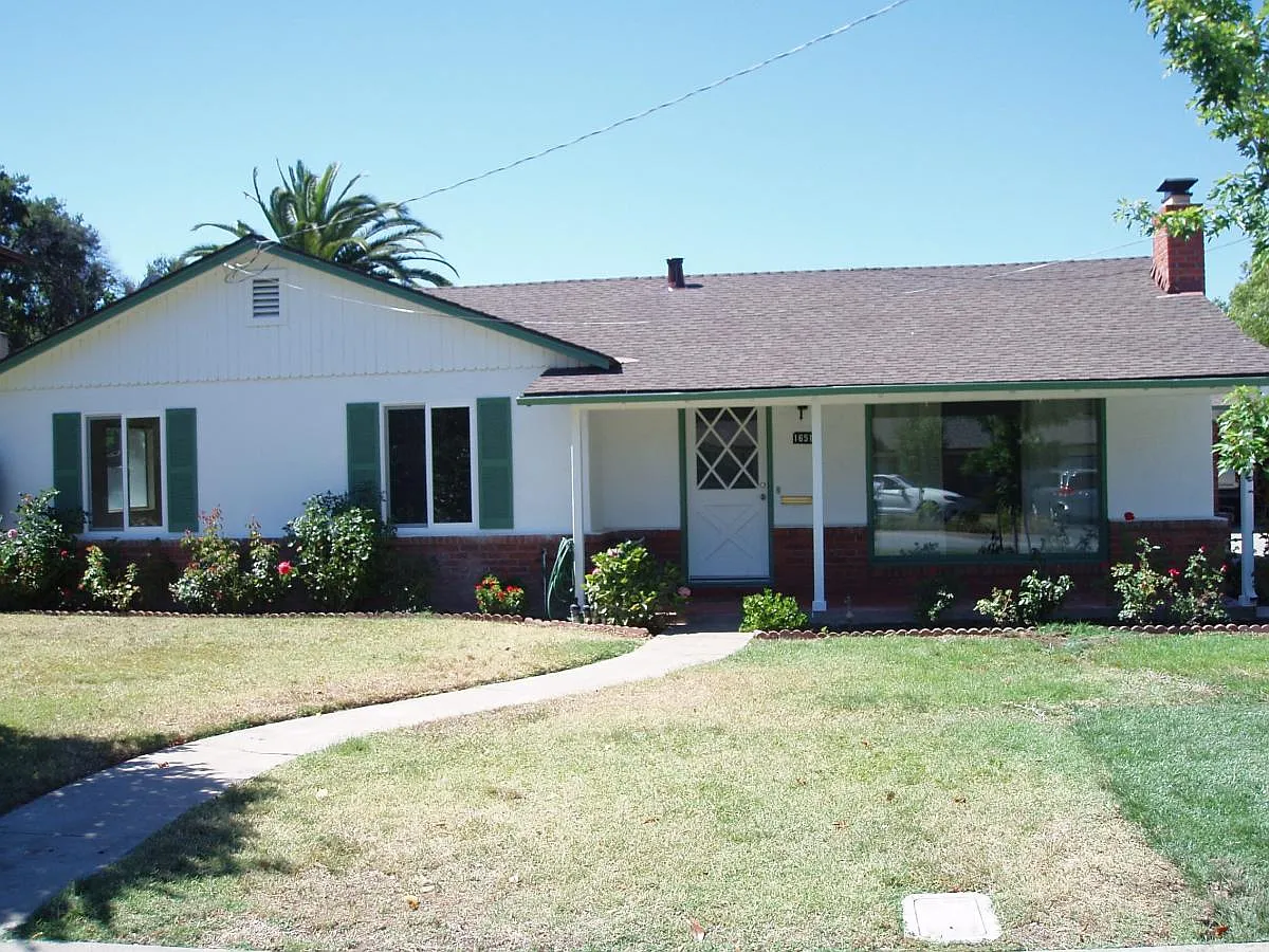16517 Apple Blossom Ln photo 1