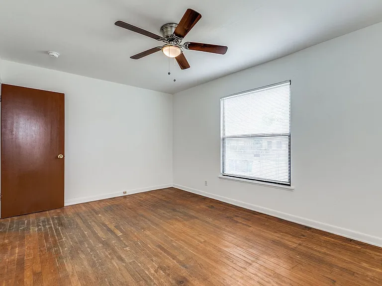 142 Helena St — Photo 16