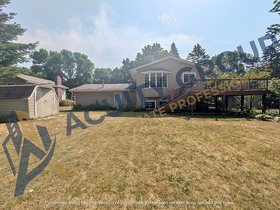4th image of 10207 Pilgrim Ln N